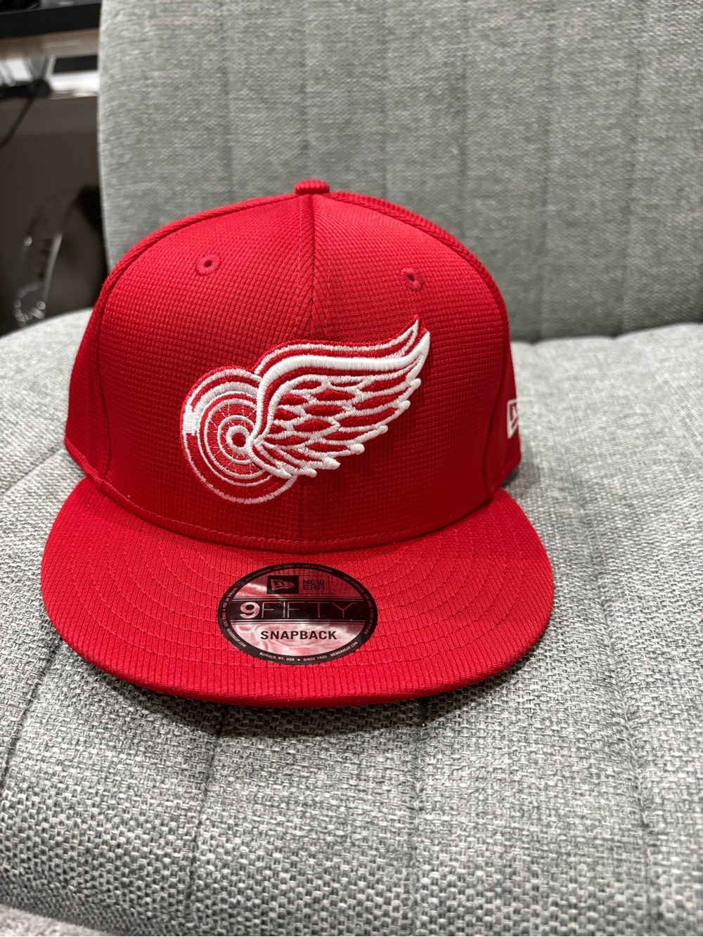 New Era Red Detroit Red Wings 9FIFTY Snapback Hat